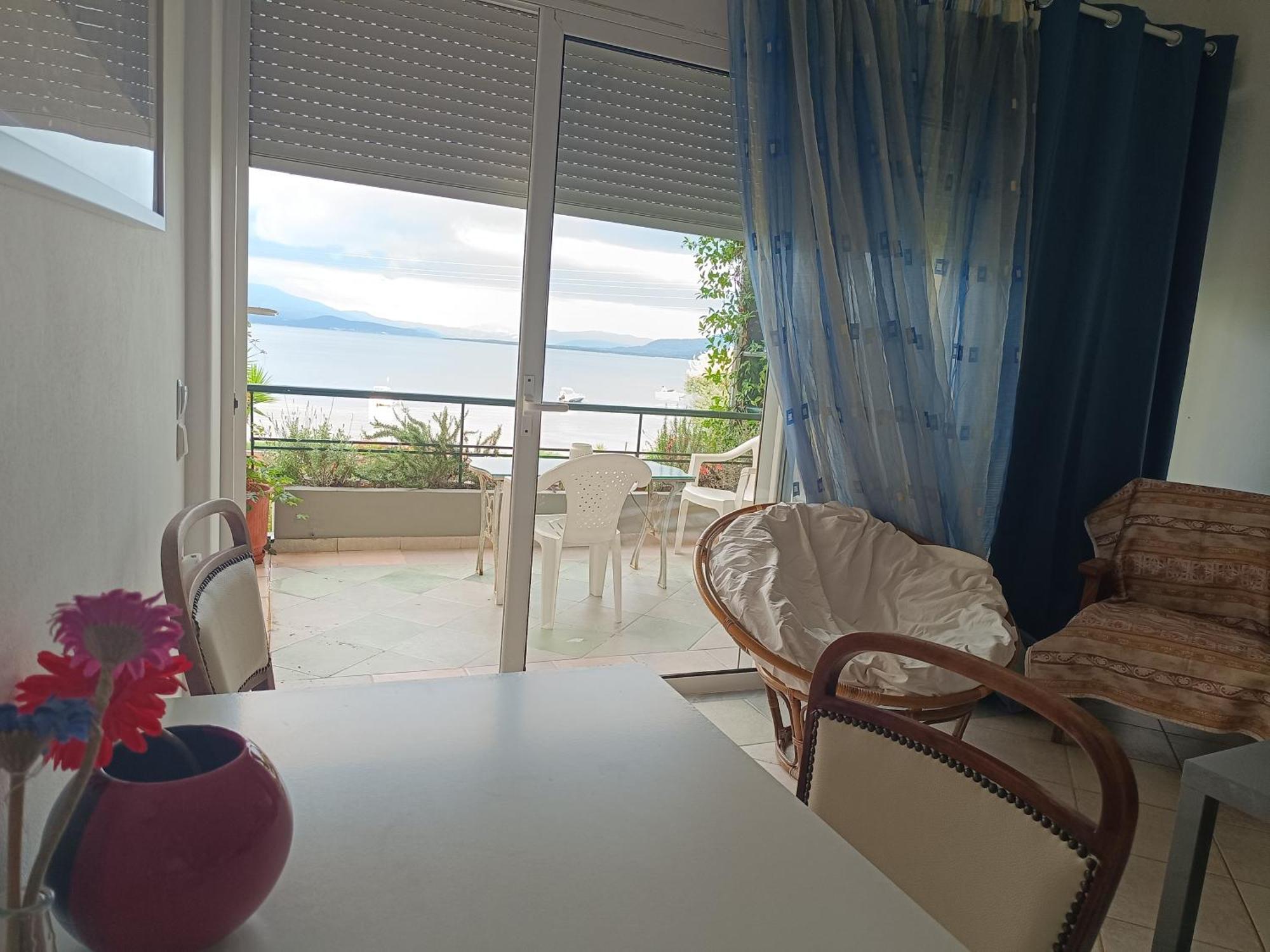 Apartmán Mare E Monti1 Kamena Vourla Pokoj fotografie